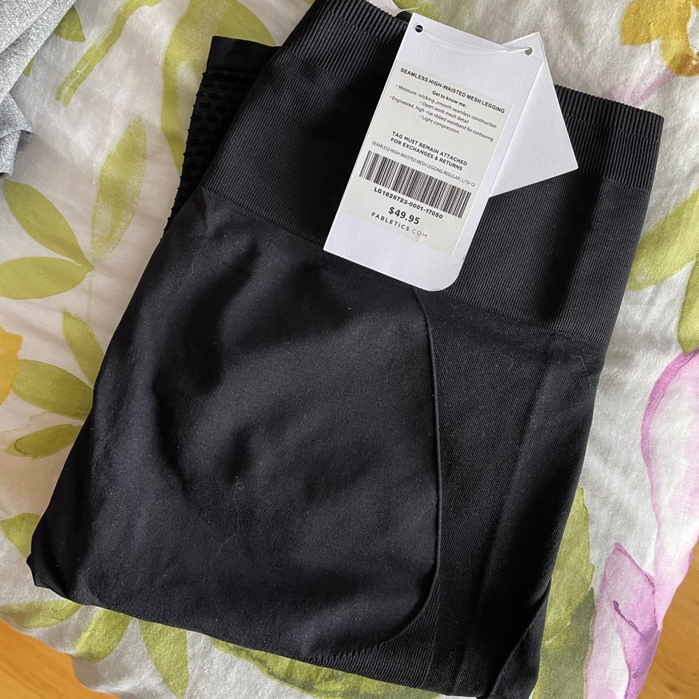 Fabletics seamless leggings NWT - Picture 1 of 2